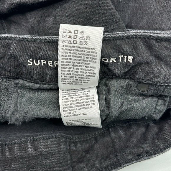 American Eagle Super Stretch Super Low Shortie Black Shorts Size 12 - Picture 9 of 9